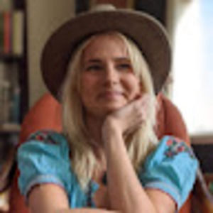 Meet your Posher, Whitney